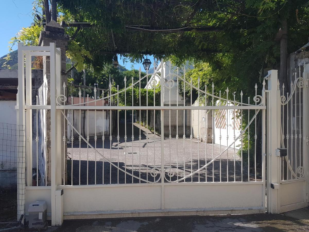 Mareluna B&B Castellammare di Stabia Eksteriør billede